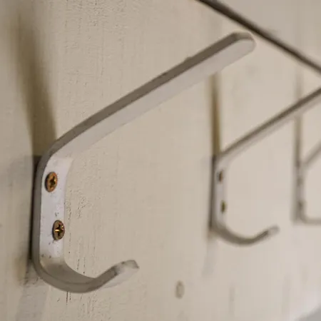 3 Peaks Bunkroom * Settle