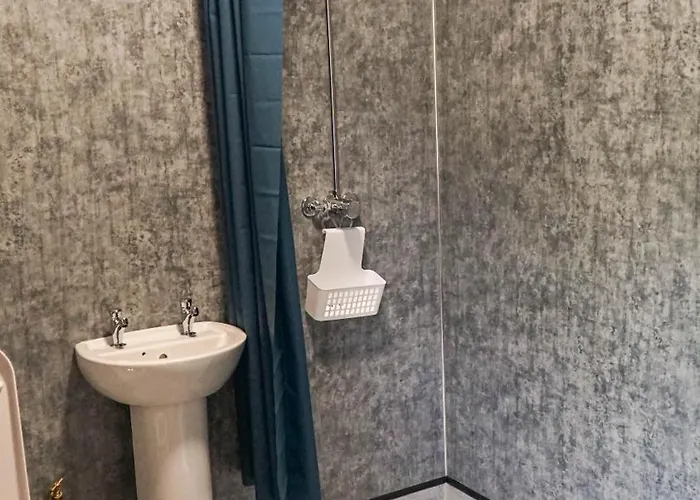 Hostel 3 Peaks Bunkroom