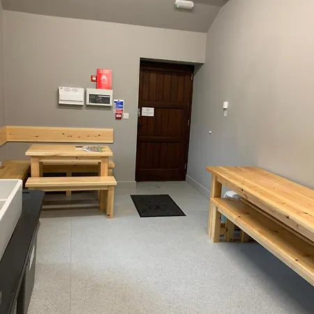 Hostel 3 Peaks Bunkroom *