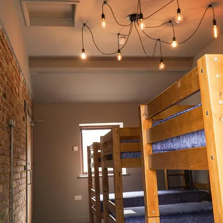 3 Peaks Bunkroom