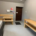 Hostal 3 Peaks Bunkroom *